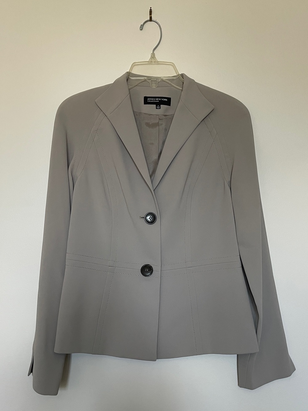 Jones New York Light Gray Two-Button Blazer